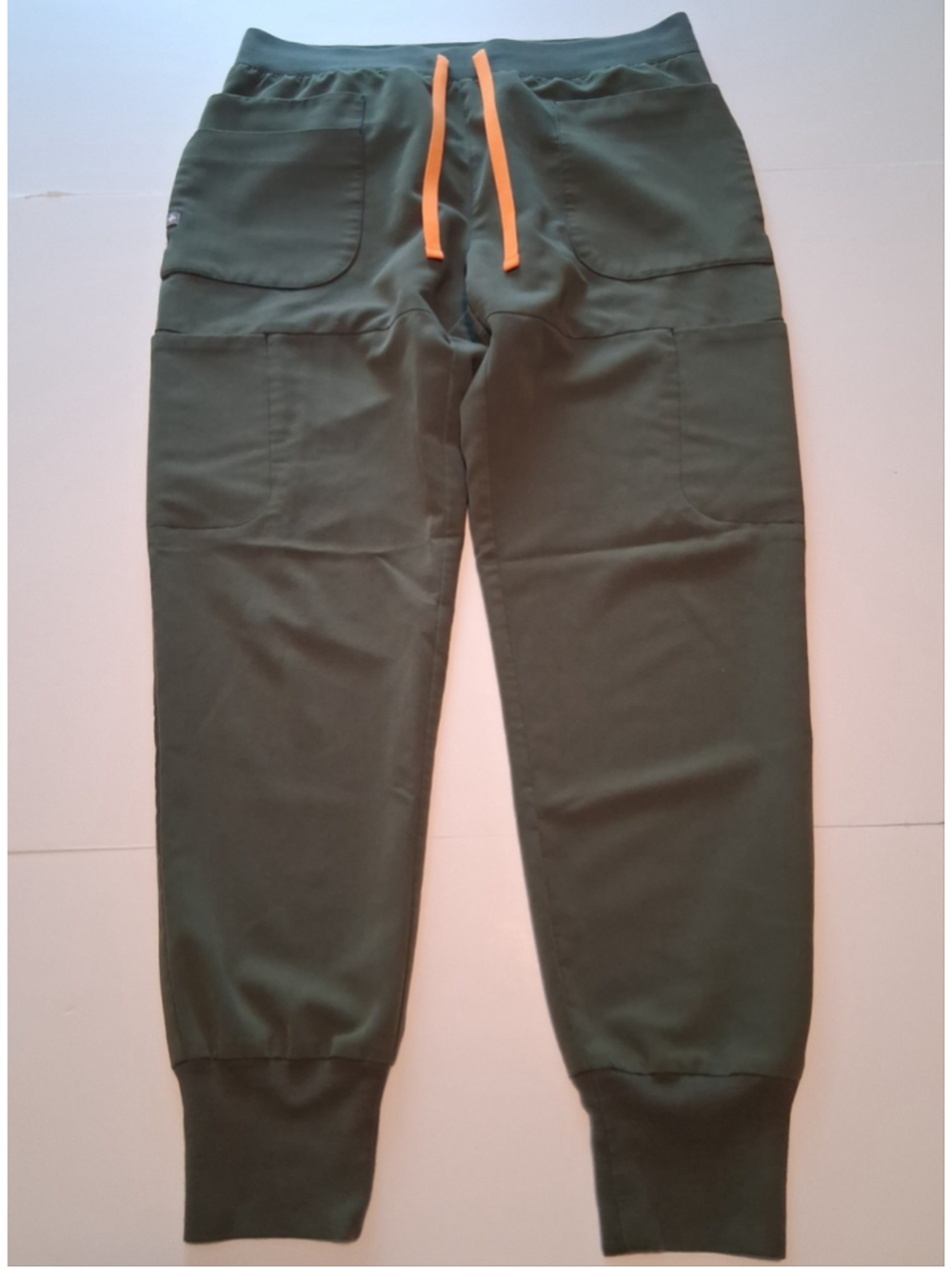 FIGS Zamora Jogger Scrub Pants Women's Medium Olive Green W21SW2064 EUC